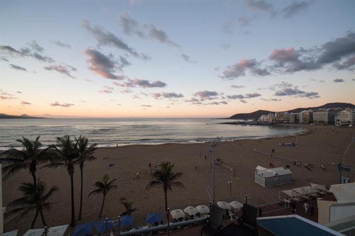 Seafront Las Canteras Las Palmas de Gran Canaria Exterior photo
